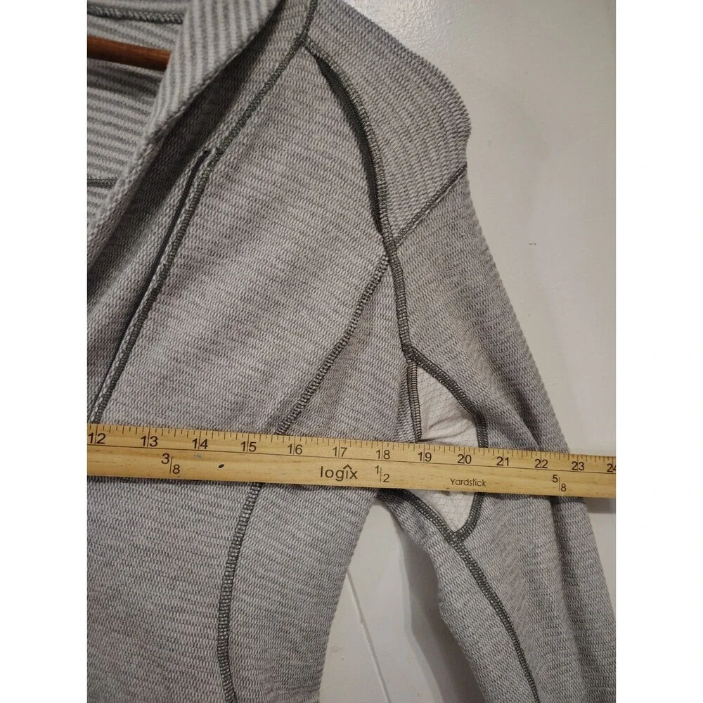 lululemon athletica 10 fast